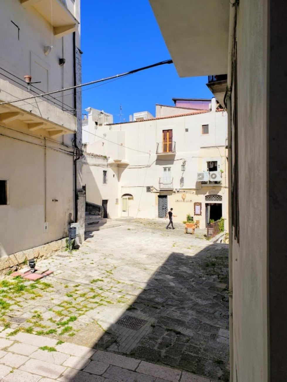 Suite Rotari - Affitti Brevi Italia Monte Sant'Angelo Bagian luar foto